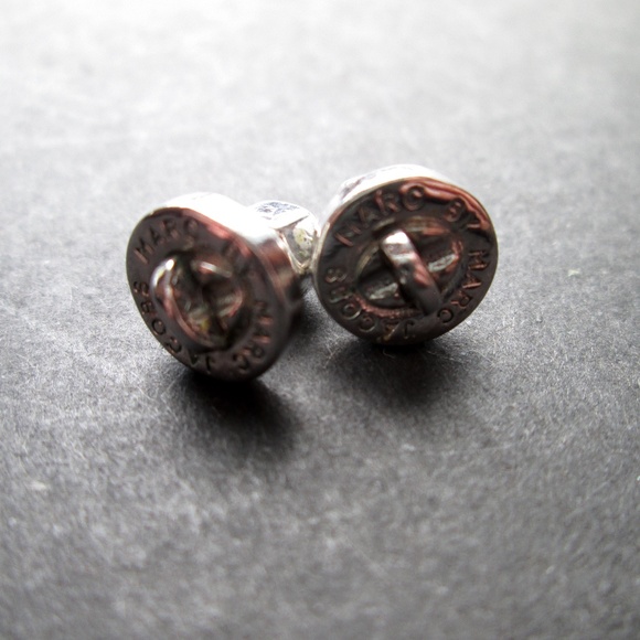 🔩 Marc by Marc Jacobs Adorable Vintage Silver Turn-Lock Turnlock Stud Earrings - Picture 7 of 11